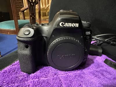 Canon EOS 6D Mark II DSLR Camera – Excellent Condition with Charger