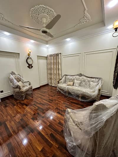 Buy Prime Location 1050 Square Feet Flat At Highly Affordable Price