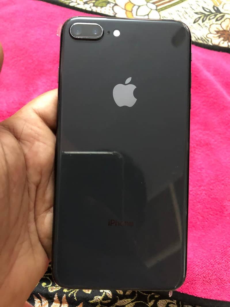 iPhone 8 +  ( 256 GB ) 6
