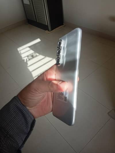 Infinix hot 60 pro plus  8+8  256