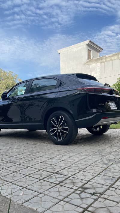 Honda vezel hrv rims and tyres 18 inches