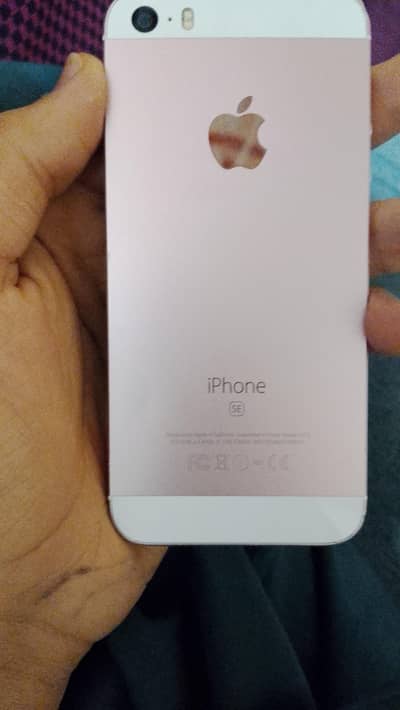 10/10 IPHONE SE 87  HEALTH URGENT SALE