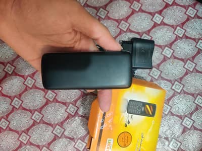 10/10 hai single sim pta approved hai  net wala mobile ni hai ye