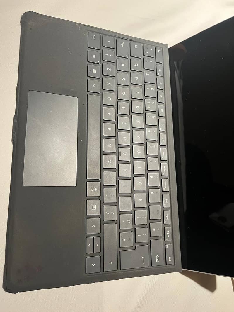Microsoft surface pro 4 8