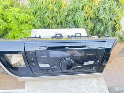 Clarion VAPS car audio head unit with Bluetooth connectivity