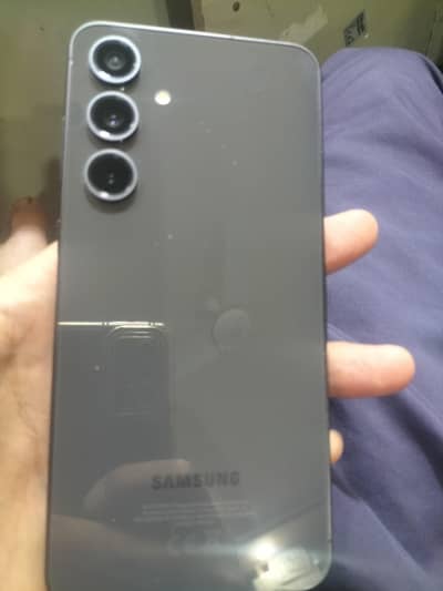 Samsung s24fe  8/256 non pta 2 months sim working