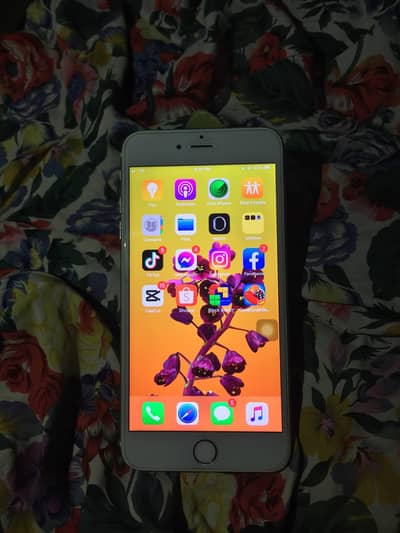 iphone 6 plas 128 GB with box my WhatsApp number 0347/72/98/721