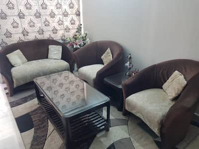 4 Seater sofa Set with Center Table