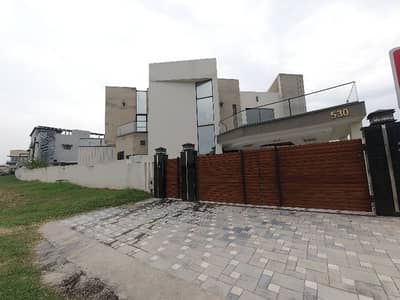 Reasonably-Priced On Excellent Location 1 Kanal House In Bahria Town Phase 8 - Block A, Rawalpindi Is Available As Of Now