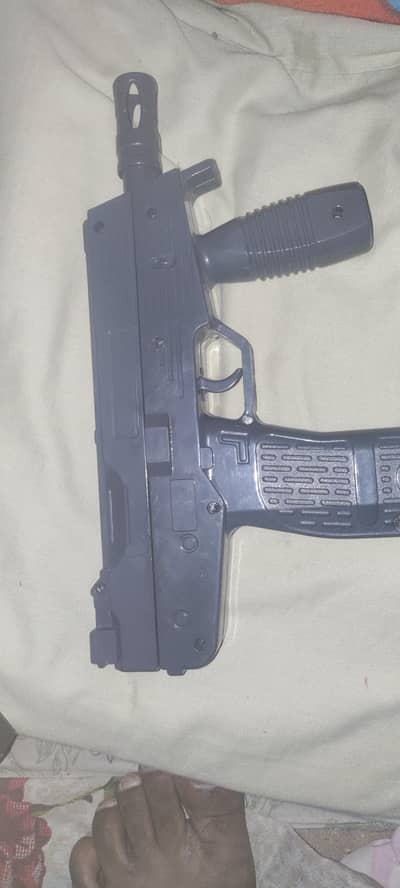 toy gun