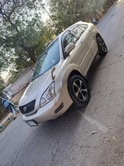 Toyota Harrier 2003/6 full option good condition koi kam nh gari mai