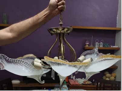 Used chandelier (Fanoos)