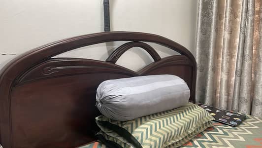 Master molty foam spring mattress 10 inches