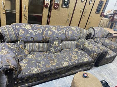 5 sitar sofa soft gadi  whstapp number 03125858005