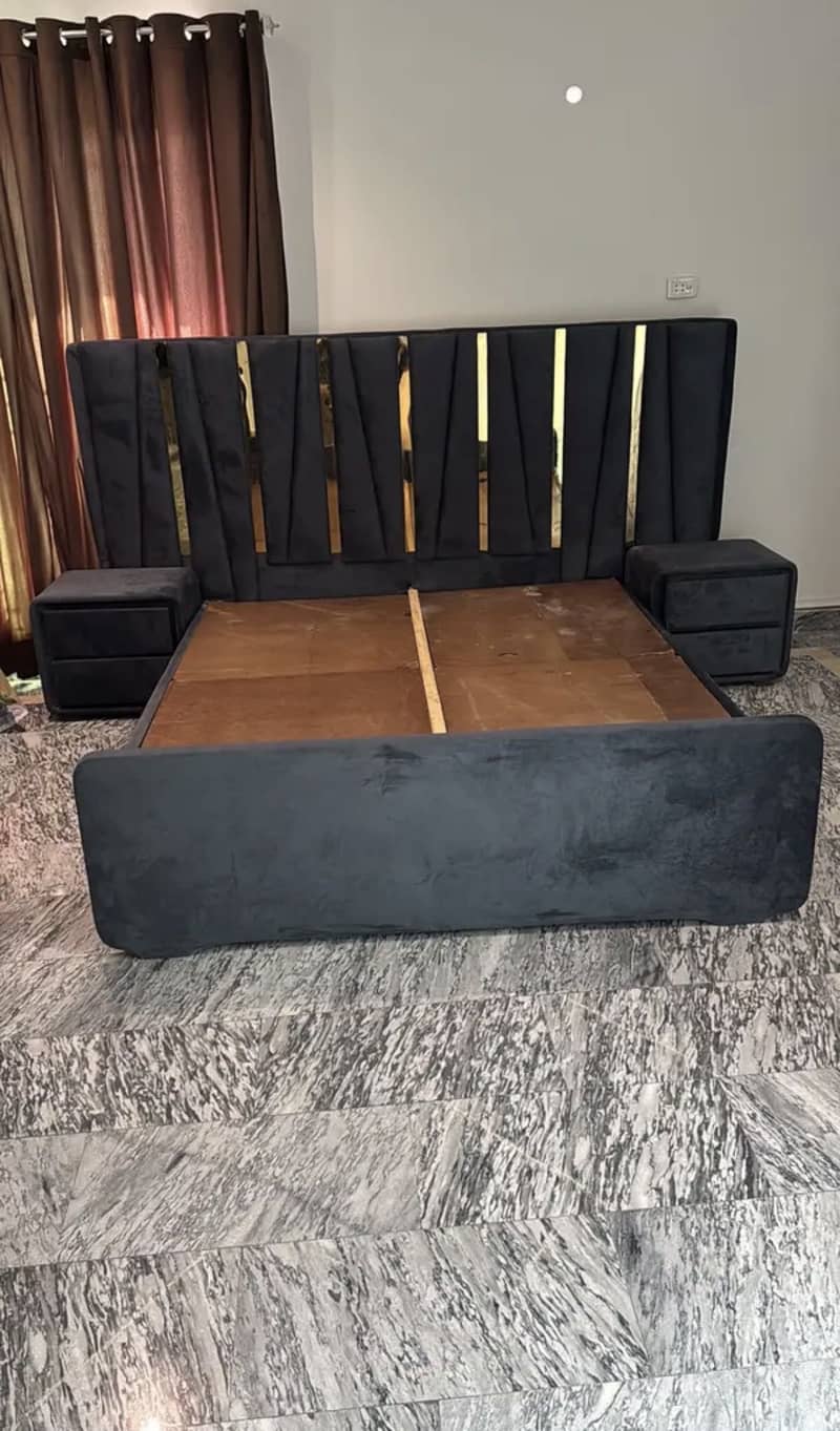 Bed Set Dressing Side Table 1