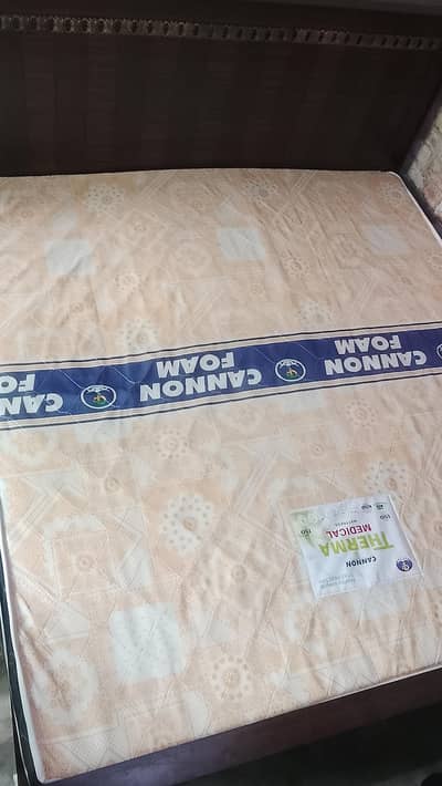 New bad and New mattress and New saif almari iron ki