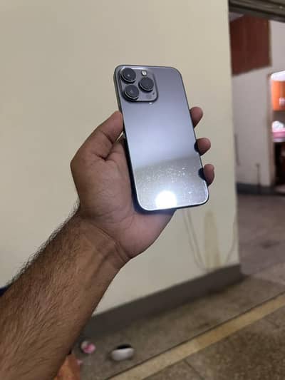 I phone 13 pro 256gb