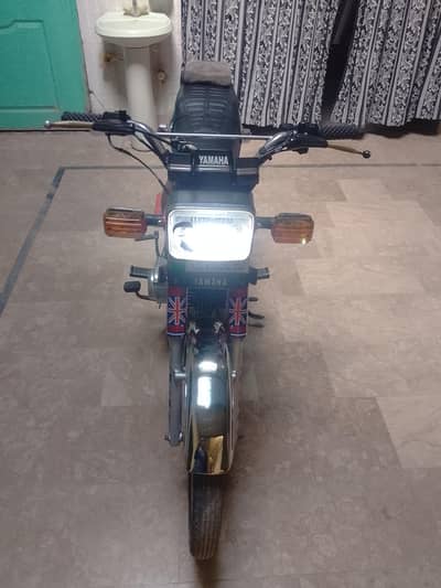 Yamaha 2008 model Lahore register genuine bike