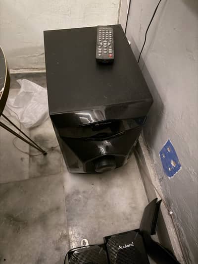 Audionic Speaker pace 8 home threator