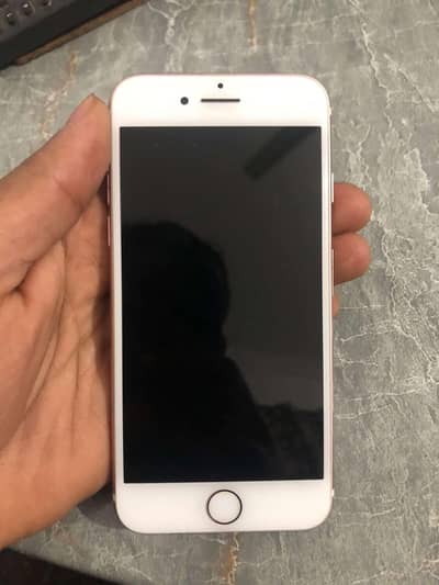 iPhone 7. . . . 64GB