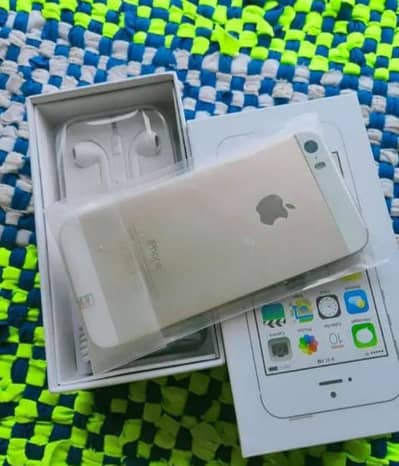 iPhones 5s street 64 GB Pta her 03440497620