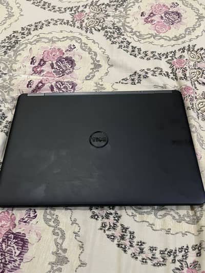 Dell Latitude E7250 Core i5  5th generation 8Gb Ram 128 SSD all ok
