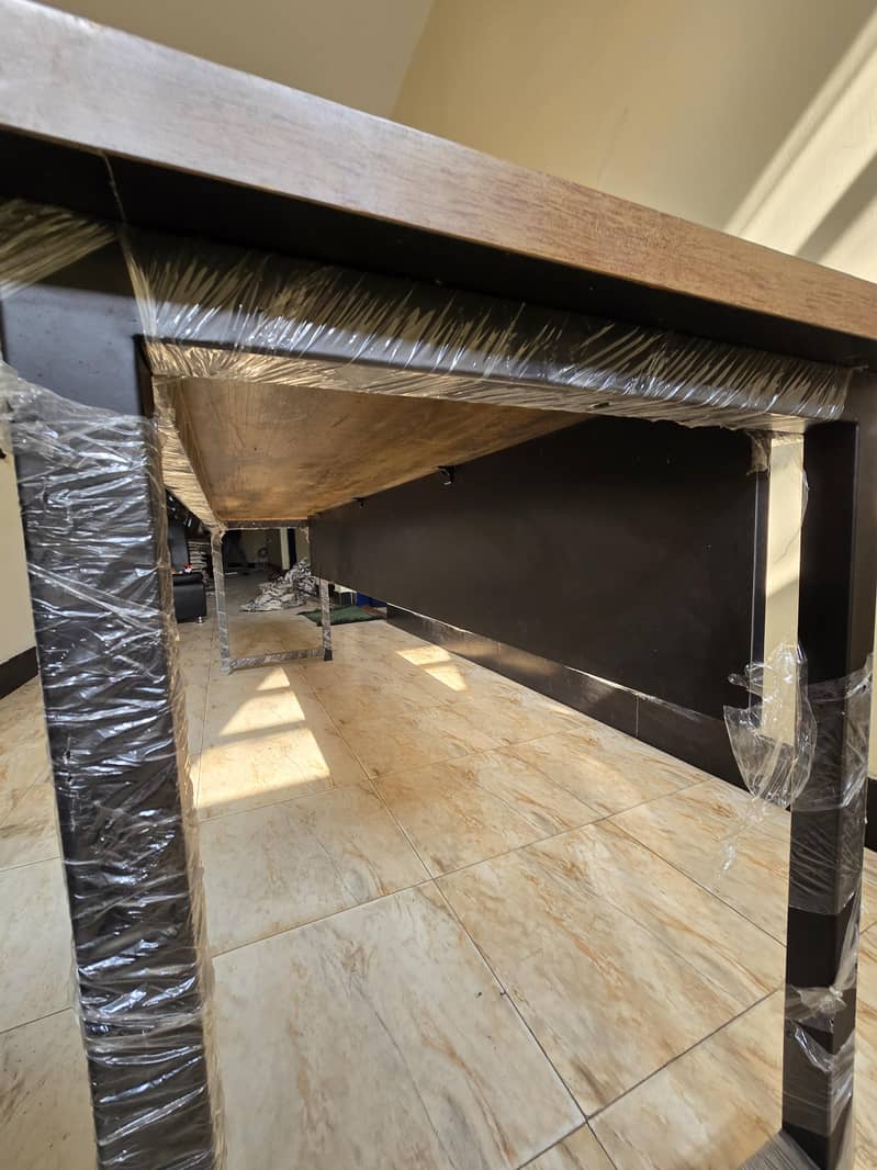 Workstation / Extended Table 1