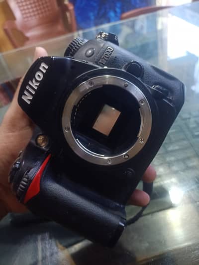 I want to sale Nikon d 7000 SC 72k
