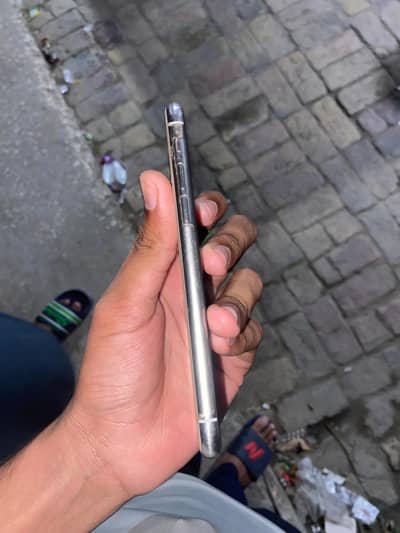 I phone 11 pro  factory unlock