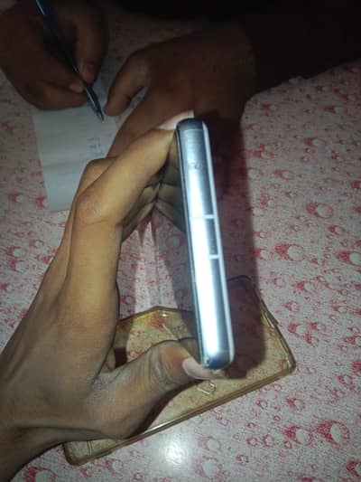 condition 10 /9.8 overall ok phone ha lakin cpod ha sim ki life time g