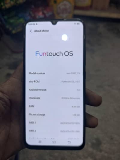 box bhey nahi he or charger bhey nahi he only mobile he