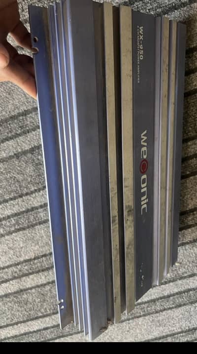 Japani 4 Chanel amplifier