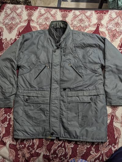 Stylish Men’s Winter Jacket – Olive Green Military Style – Urgent Sale