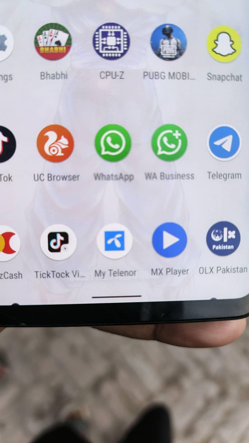 Sharp Aquos Zero 2 4