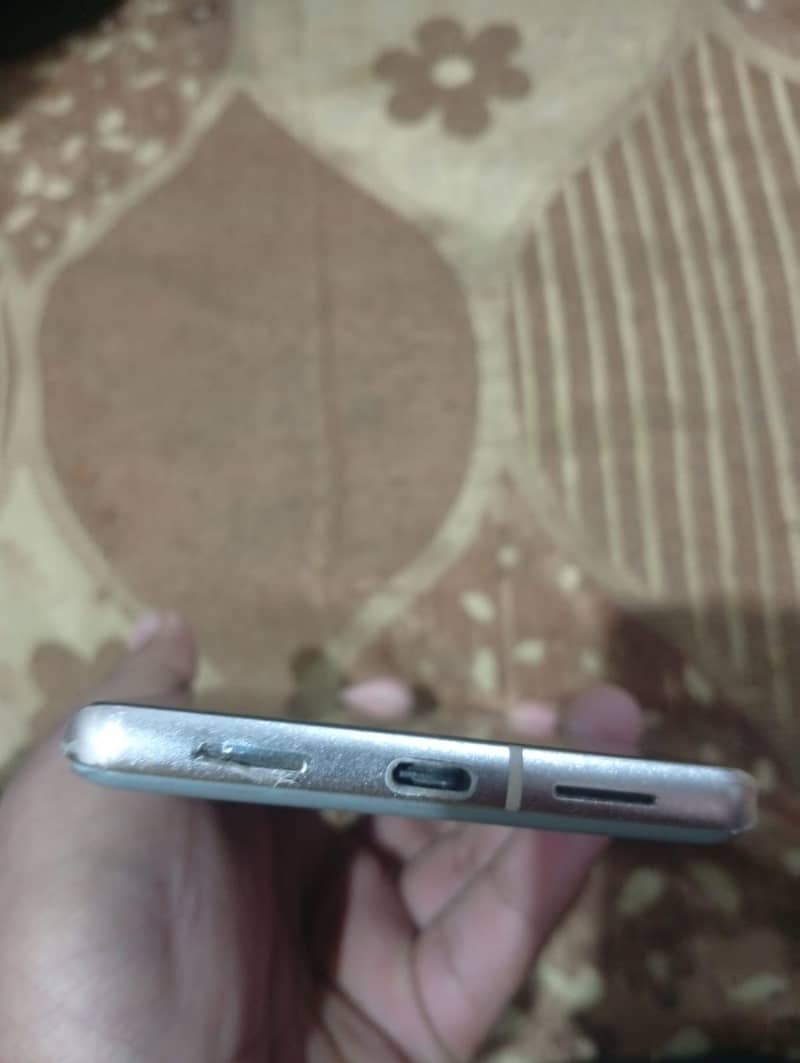 Google pixel 7 pro 4