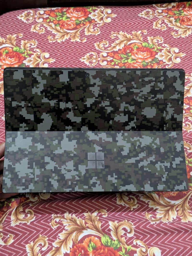 Microsoft Surface Pro 6 4