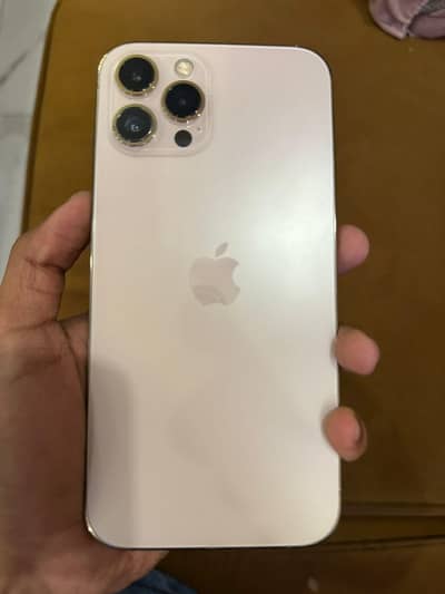 selling iphone 12 Pro Max slightly used