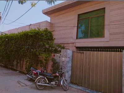 (for Sale ) Ideal Location Khayaban Colony 1 Near Susan Road Madina Town Faisalabad 10 Marla Double Storey House For Sale