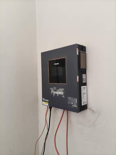 Inverex Veyron 2.5 KW UPS/Interveter + 2 Phoenix Batteries