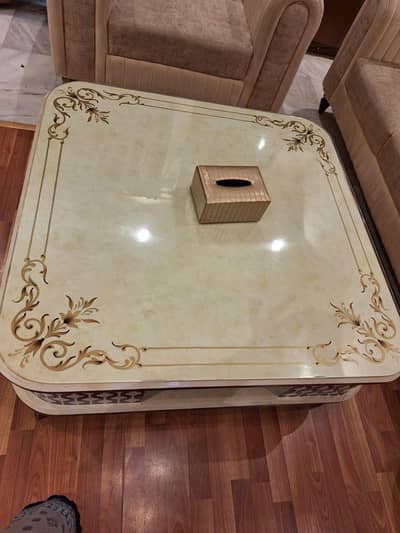Big Size Pure Wood In Deco Paint Center Table With 12mm Glass