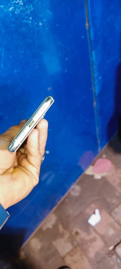 11 pro 03270772676 ya number on h