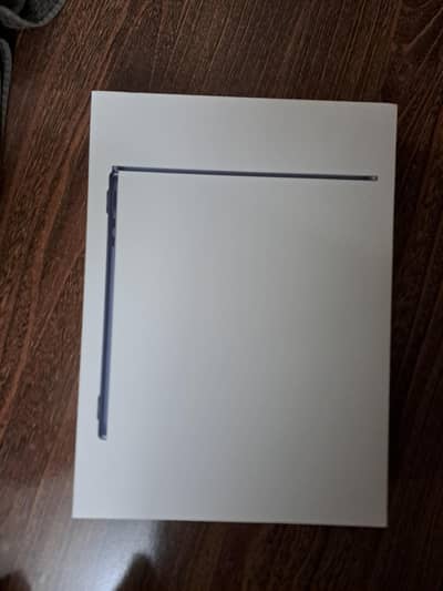 Macbook Air M3, 16/512, 13.6 inch, Midnight colour