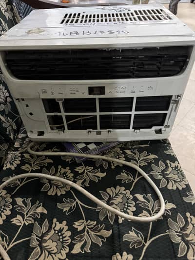Window ac 10/10 condition