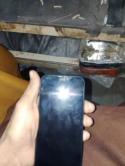 I phone 12 all ok 10:10dy