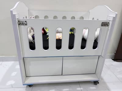 Baby cots one month used only