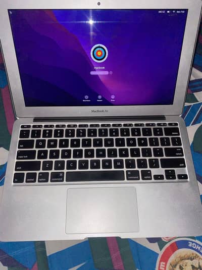 Apple MacBook Air 2015 – Core i7 / 8GB RAM / 256GB SSD