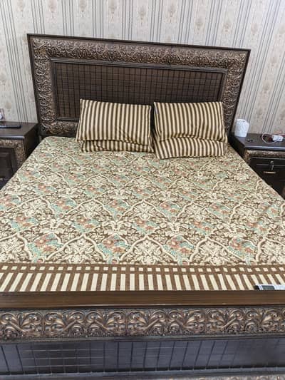 bed with 2 side tables and matress