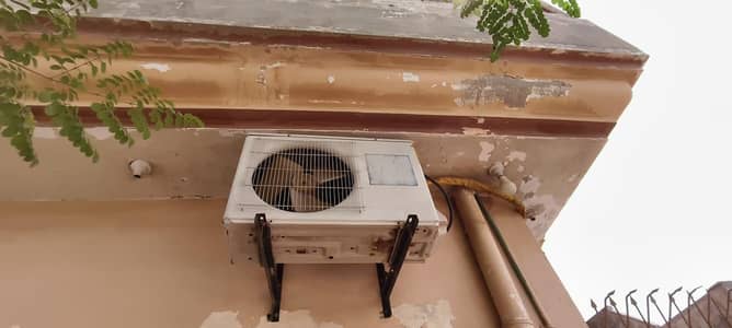 Haier non Inverter 1.5 TON AC