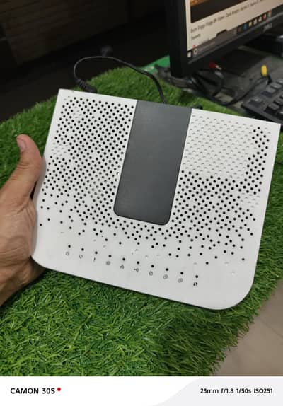 Sercomm FG824CD Dual Band WiFi 5 GPON ONT Fiber Router UK imported