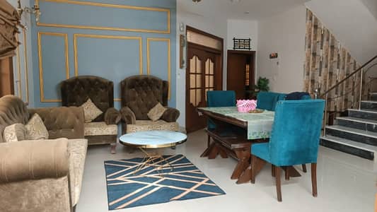 Beautiful Independent Townhouse for Sale PECHS Block 2 Behind Kashmir Road